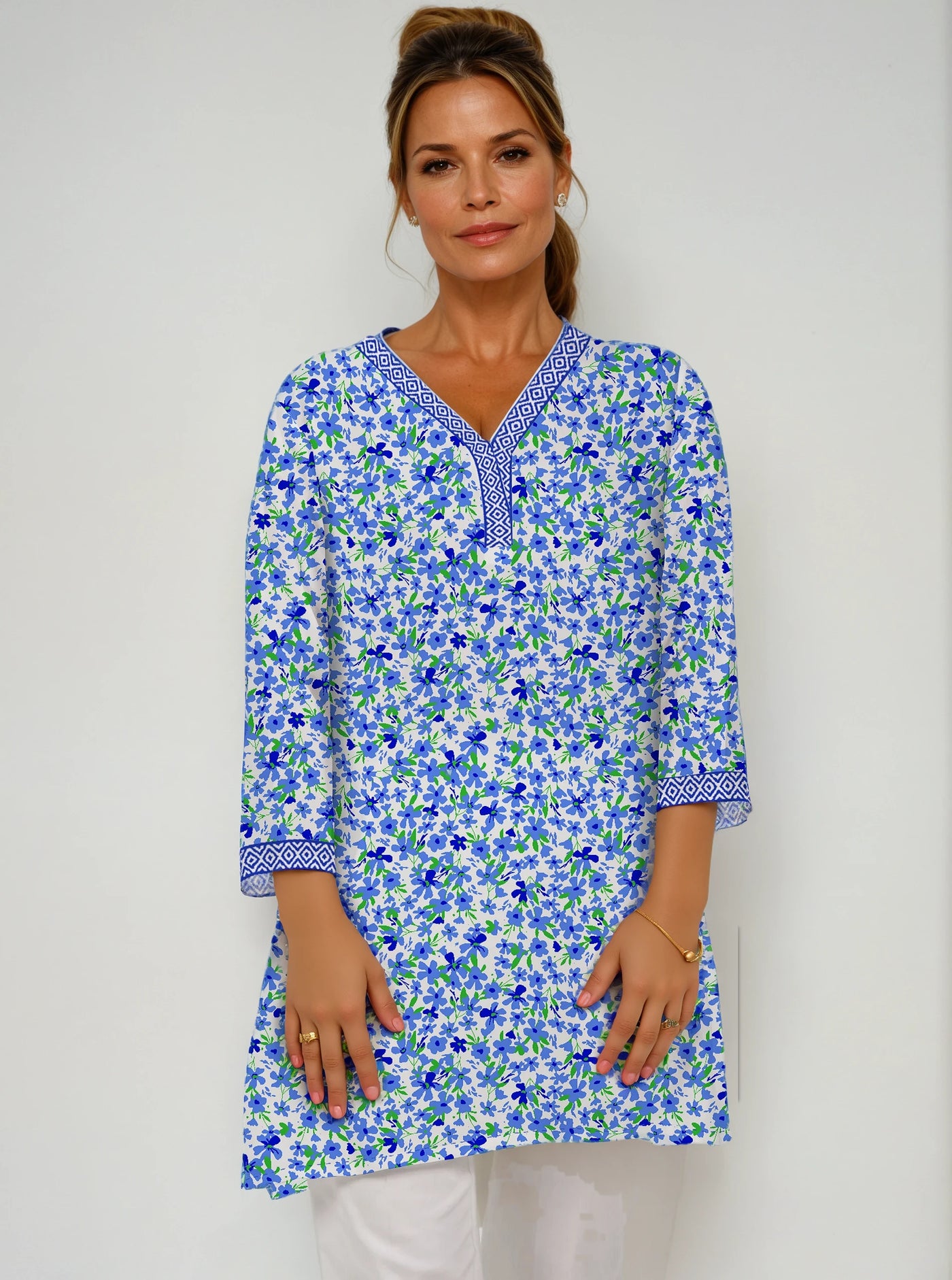 Daisy Print 3/4 Sleeve V-Neck Placket Rayon Tunic