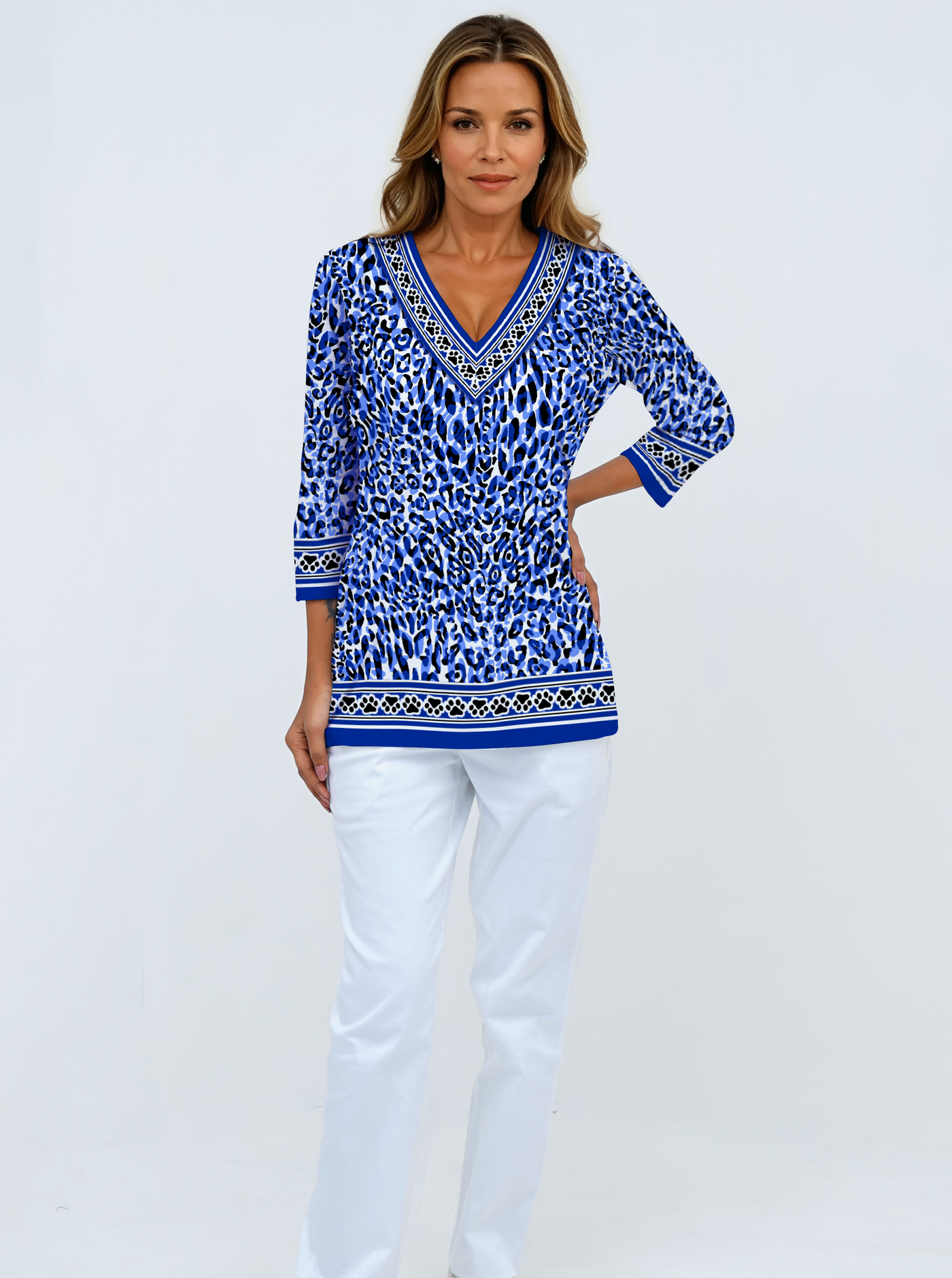 Cat Country Print Cotton Knit 3/4 Sleeve V-Neck Top