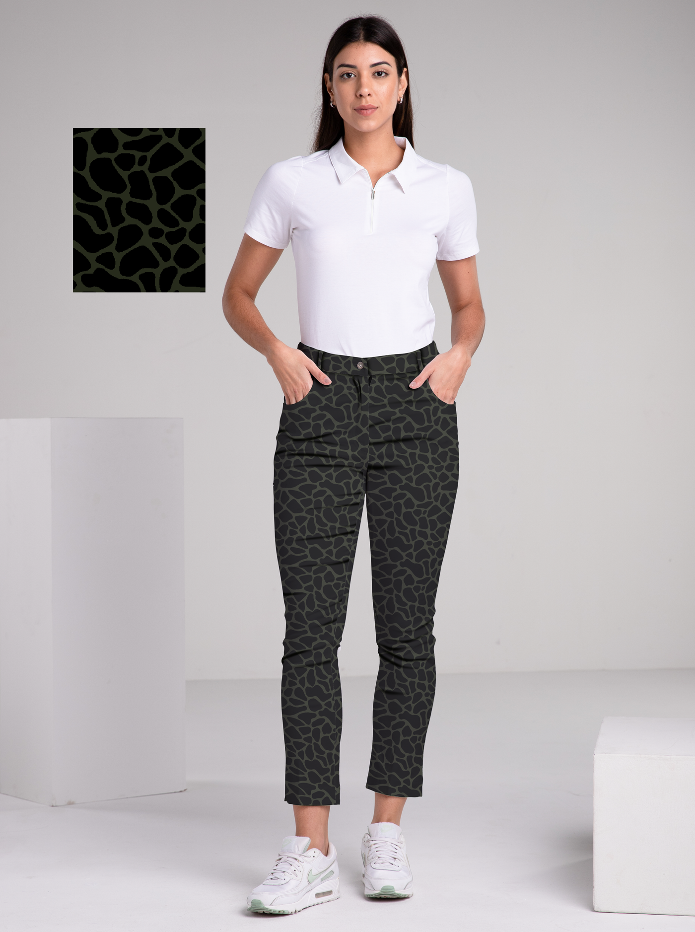 Giraffe Printed Twill Stretch Jean Pant