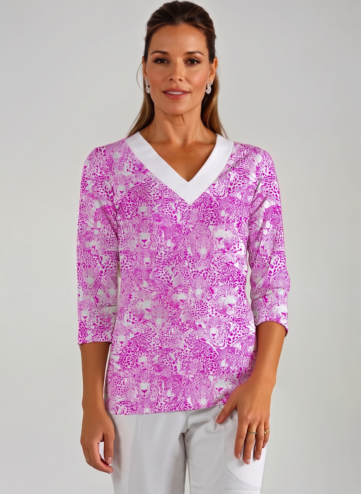 Wild side Print Cotton Knit 3/4 Sleeve V-Neck Top