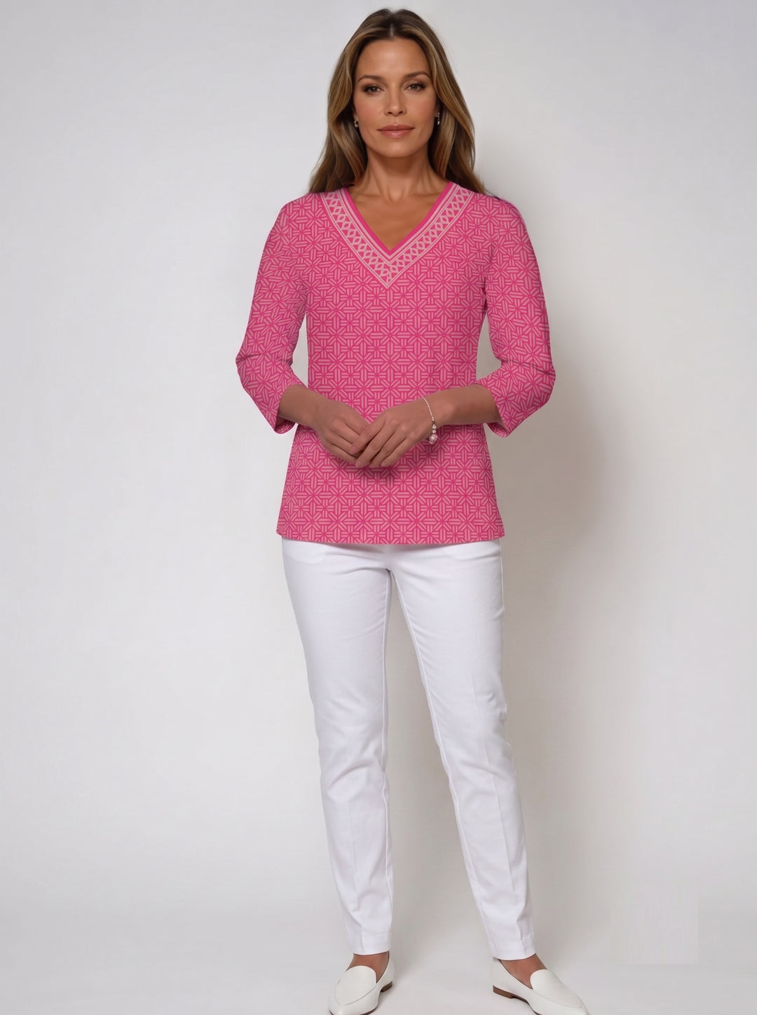 Rattan Printed 3/4 Sleeve V-Neck Poly Monochrome Top