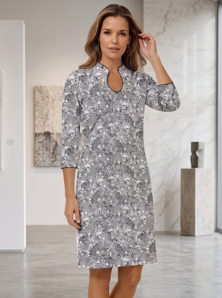 Wild side Print Cotton Knit 3/4 Slit Sleeve Horseshoe Neck Dress (Slim Fit)
