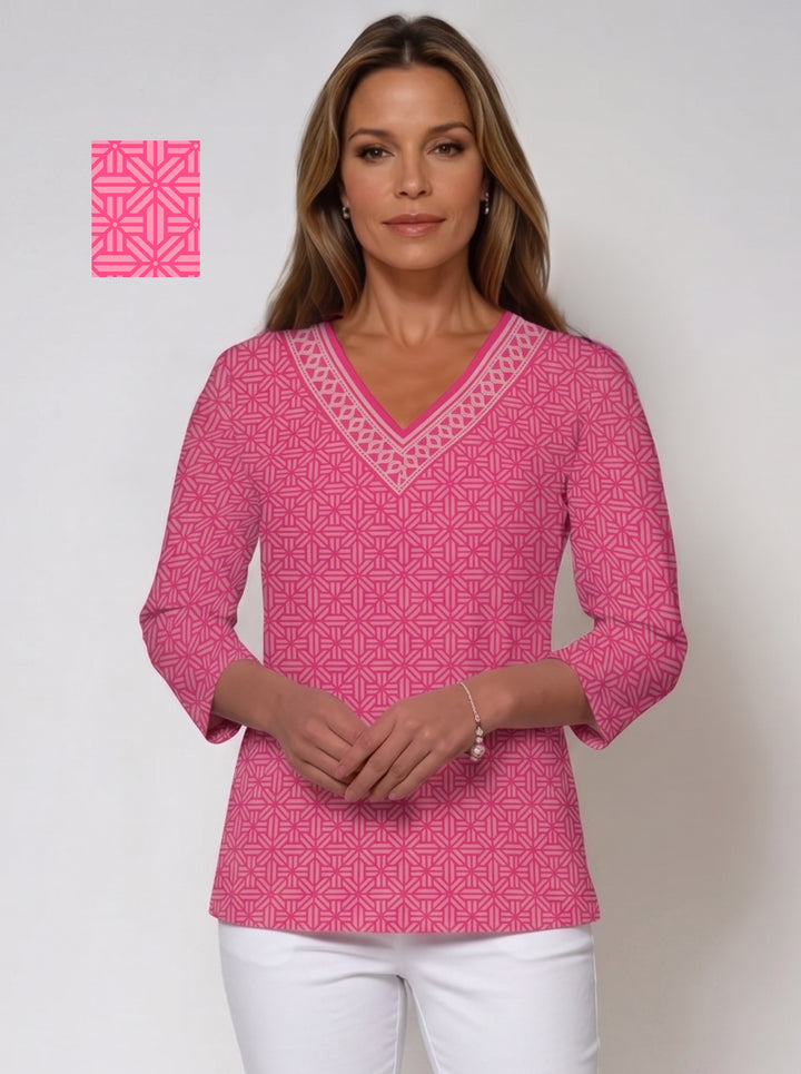 Rattan Printed 3/4 Sleeve V-Neck Poly Monochrome Top